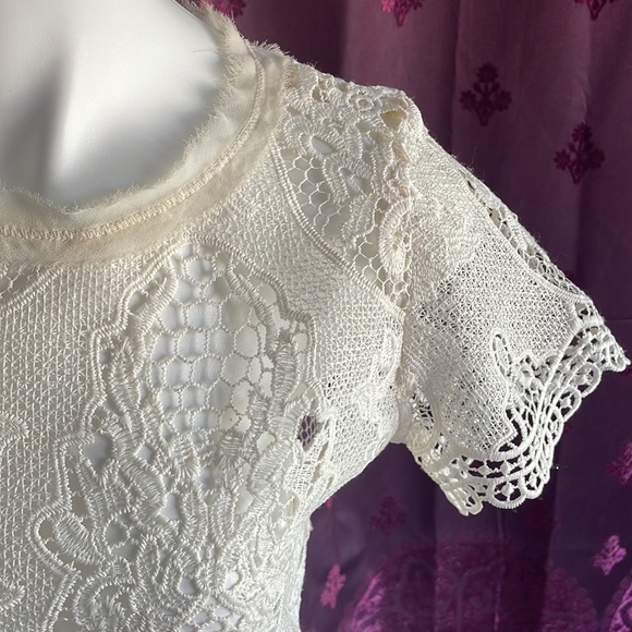 Cream Crochet Boho Short Sleeve Festival Top Size Medium Cottagecore Farmcore - Picture 2 of 6